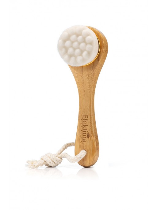 Efektima facial cleansing...